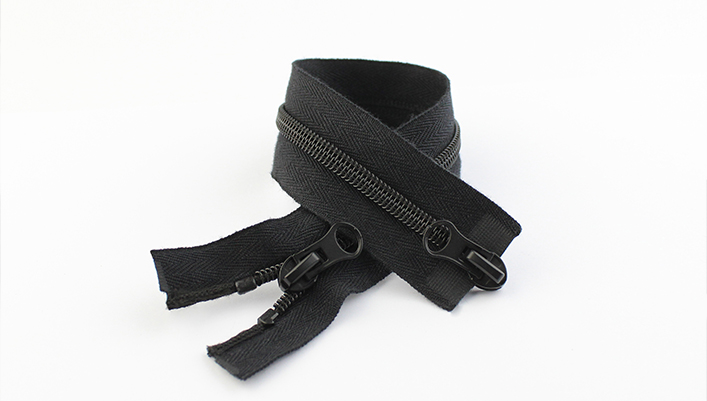 Nylon fireproof zipper